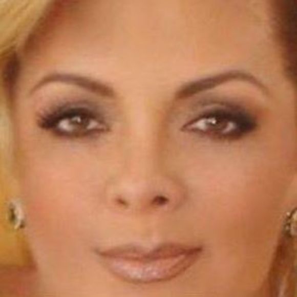 Meet your Posher, Ella - Picture 1 of 1